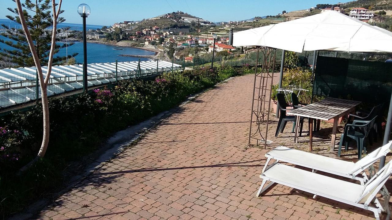 Villa del Mare Ligure Santo Stefano al Mare Exterior foto