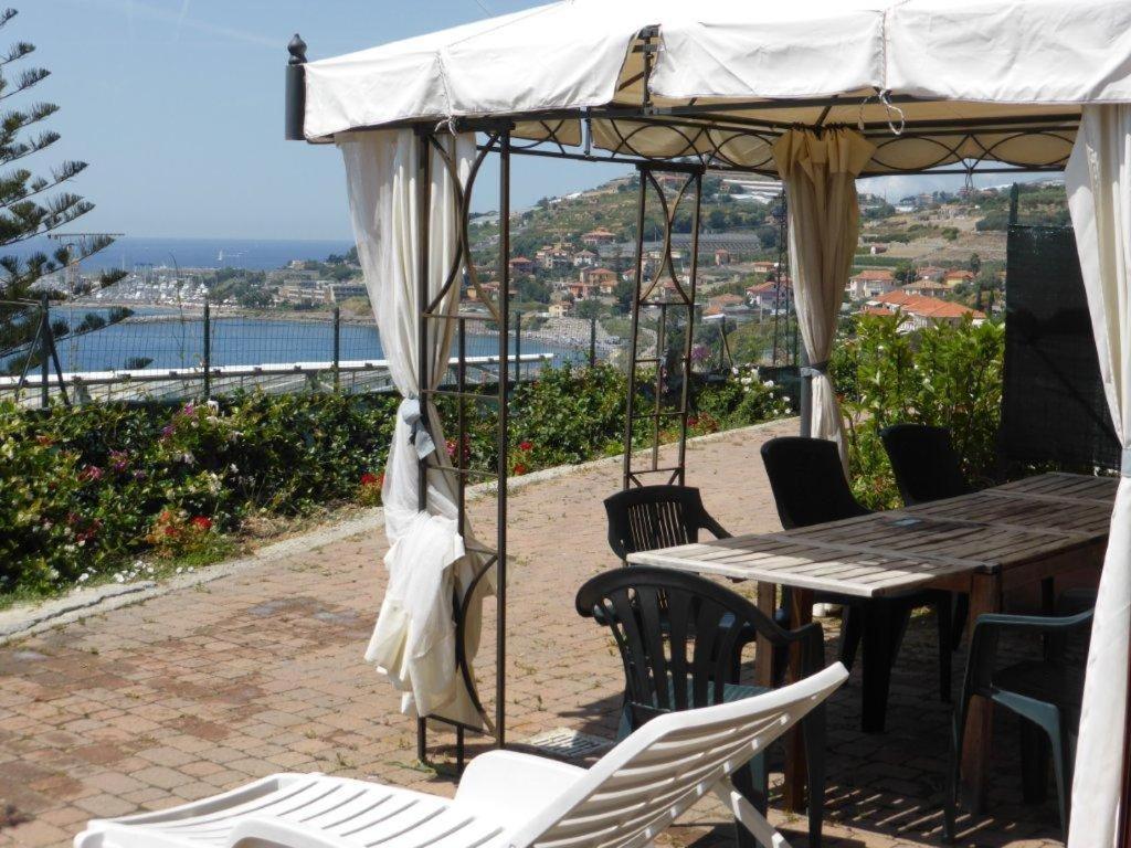 Villa del Mare Ligure Santo Stefano al Mare Exterior foto